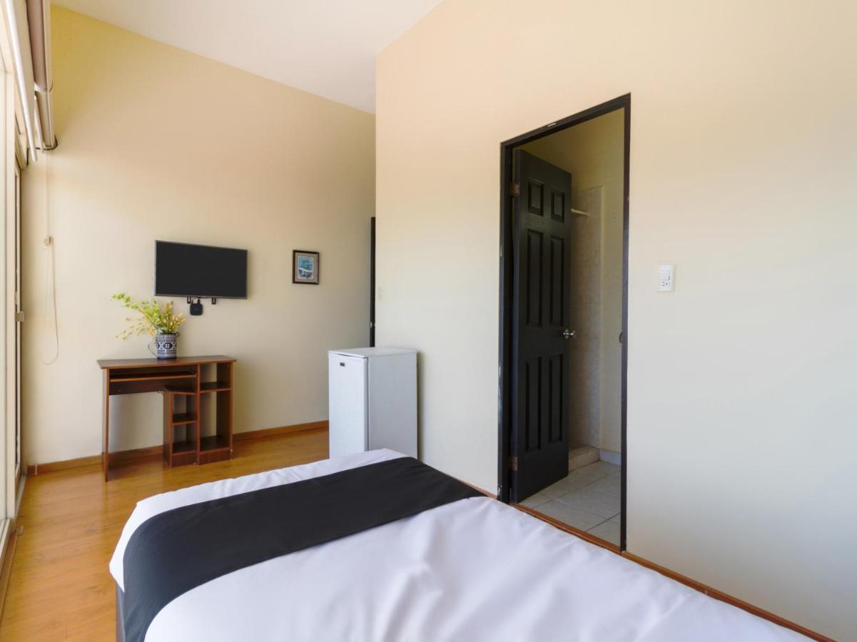 Hotel Ecohabit, Monterrey Apodaca Zewnętrze zdjęcie